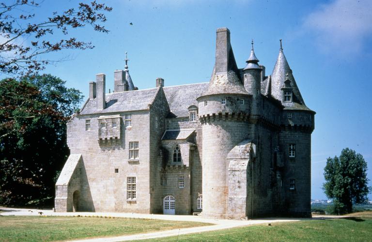 Château fort de Kerouzéré dit château de Kerouzéré (Sibiril)
