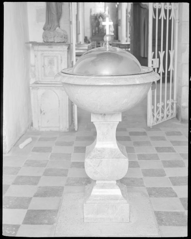 Fonts baptismaux, église paroissiale Notre-Dame (Campénéac)