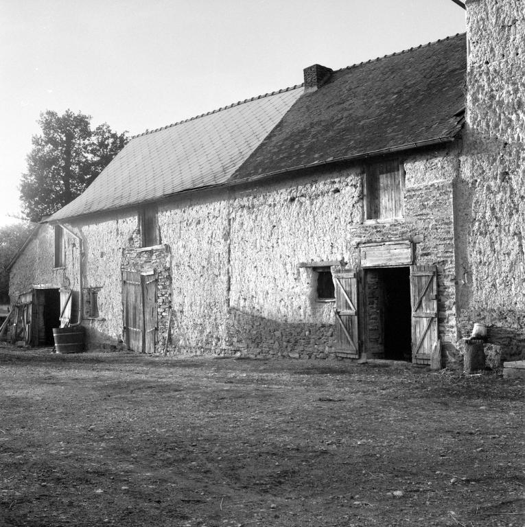 Ferme, lieu-dit Les Canrues (Cintré)
