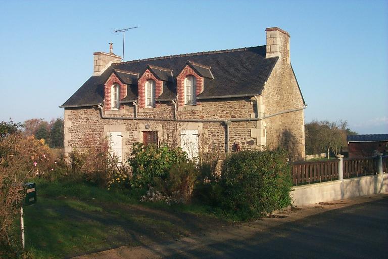 Maison, 15 rue des Eruitys (Tréveneuc)