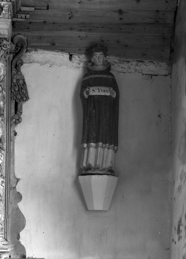 Statue : Saint Yves, chapelle Saint-Tudec (Poullaouen)