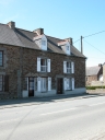 Maisons, 19 rue de la Libération (Pleugueneuc)