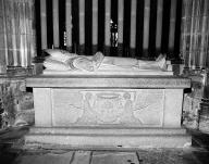 Tombeau : de monseigneur de Guébriant, cathédrale de Saint-Paul-Aurélien (Saint-Pol-de-Léon)