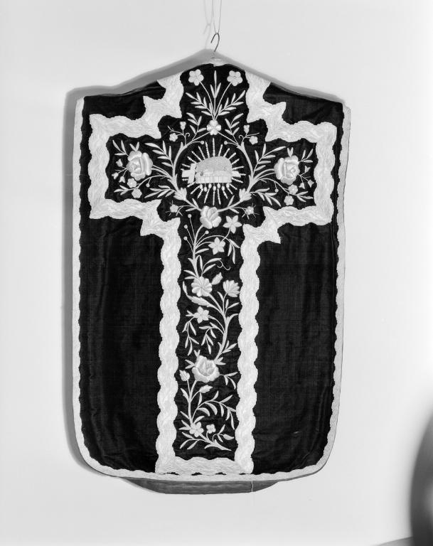 Chasuble (de deuil) (1), église paroissiale Saint-Pierre (Baden)