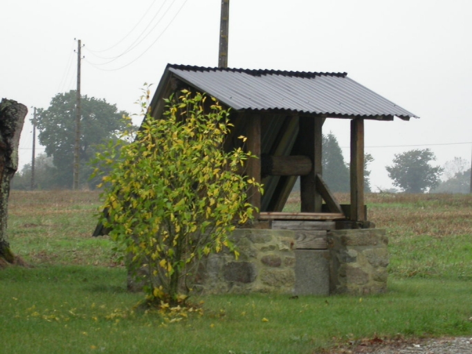 Ferme, Bazouges-sous-Hédé, la Petite Haie (Bazouges-sous-Hédé fusionnée avec Hédé pour former la commune de Hédé-Bazouges en 2009)