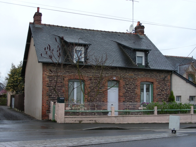 Maison, 29 avenue Jules Tricault (Bruz)
