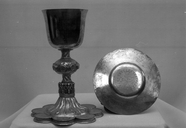 Calice, patène (1), église paroissiale Saint-Sixte (Limerzel)