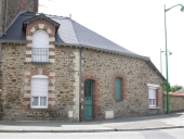 Maison, faubourg d' Anjou, rue H. Platier (La Guerche-de-Bretagne)