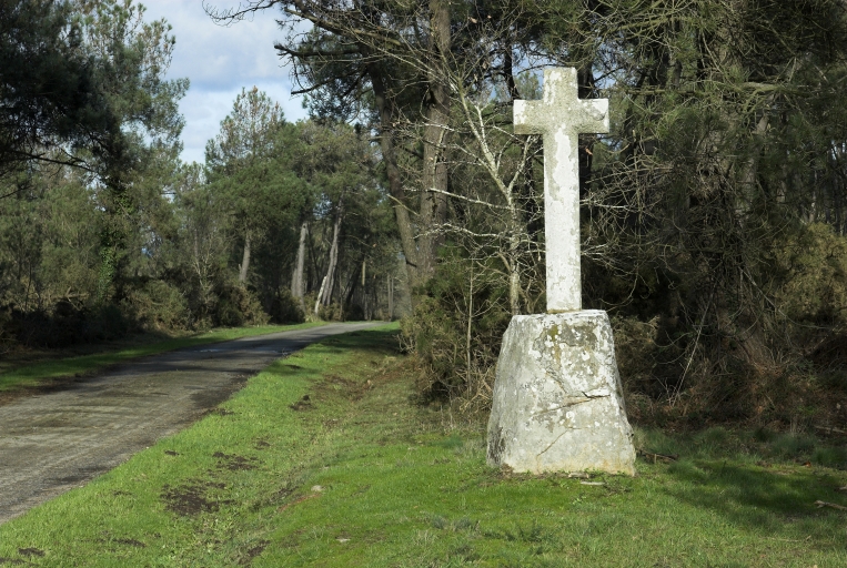 Croix de chemin de Roc'h ler ou Roller, Lan Roch Ler (Belz)