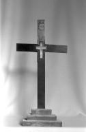 Croix-reliquaire, église paroissiale Notre-Dame-de-la-Fosse (Guémené-sur-Scorff)