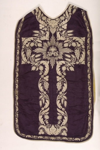 Ornement réversible : chasuble, étole, manipule, voile de calice