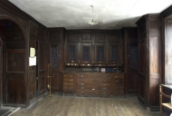 Ensemble de la sacristie : lambris de revêtement, chasublier, meubles de sacristie