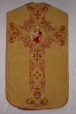 Ornement doré 1 : chasuble, bourse de corporal, étole, manipule, voile de calice