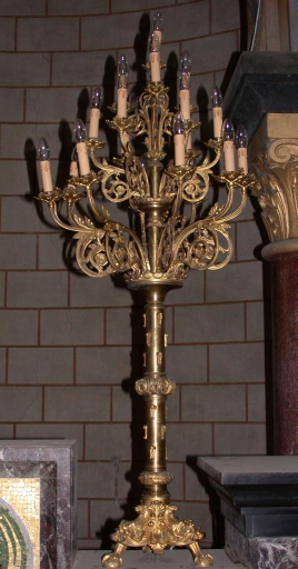 Paire 2 de chandeliers d'église