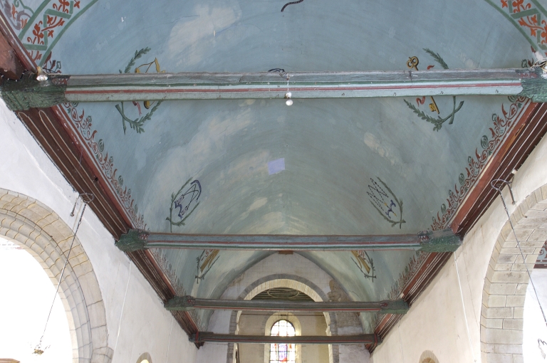 Décor de charpente : 6 entraits, sablières, lambris de couvrement