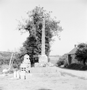 Croix monumentale, Leustec (Locronan)
