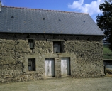 Les maisons et fermes sur la commune de Dolo (fusionnée en Jugon-les-Lacs - Commune nouvelle en 2016, puis Jugon-les-Lacs en 2024)