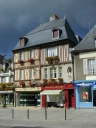 Maison, dite Le Grand Croissant, 6, 8 rue Grande-Rue des Stuarts (Dol-de-Bretagne)