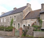 Maison, 16 rue des Écoles (Plouguiel)