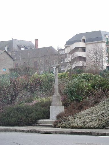 Croix de chemin, rue des Etangs (Argentré-du-Plessis)