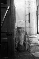 Bénitier, église paroissiale Saint-Laurent (Callac)