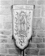 Bannière de procession : sainte Jeanne d'Arc, chapelle Notre-Dame-de-Vérité (Caudan)