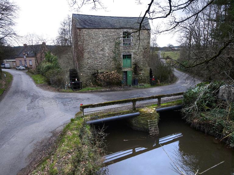 Ancien moulin à farine, dit Moulin de Bragou, actuellement habitation (Pluherlin)