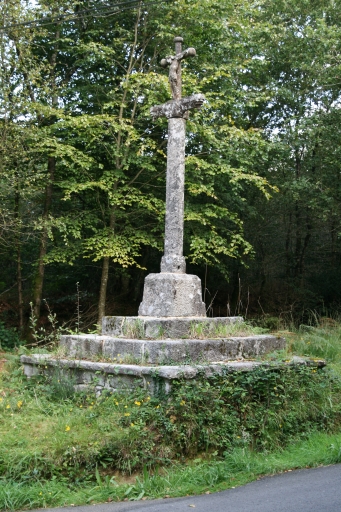 Croix monumentale, le Rusquec (Loqueffret)
