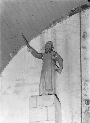 Statue : Saint, église paroissiale Saint-Trémeur (Kergloff)