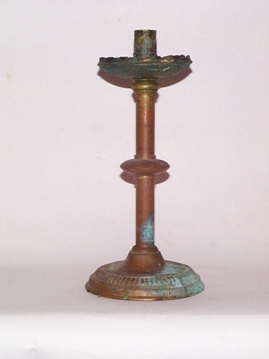 Chandelier d'acolyte, Ropenard (Maure-de-Bretagne fusionnée en Val d'Anast en 2017)