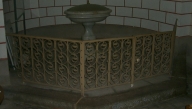 Clôture des fonts baptismaux
