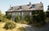 Manoir, 9 rue des Tilleuils, le Pommier (Montreuil-le-Gast)