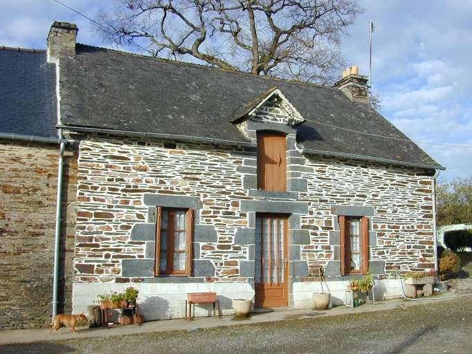 Ferme, Pinguily (Sixt-sur-Aff)