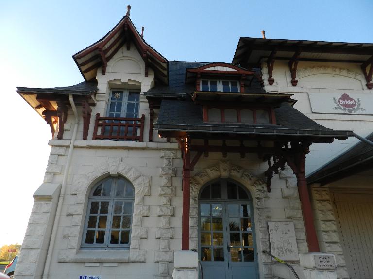 Laiterie Beurrerie de L'Hermitage (Groupe Lactalis), place de la gare (L'Hermitage)
