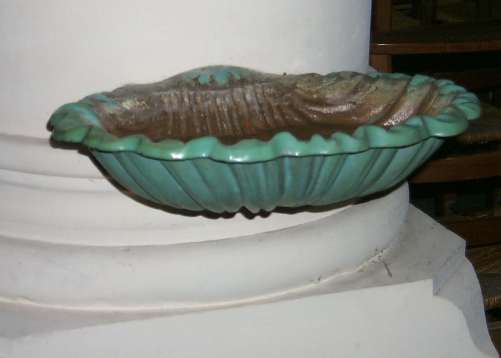 Série de 4 bénitiers