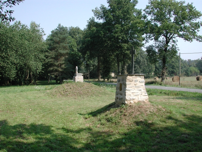 Ensemble commémoratif, la Bataille (Bains-sur-Oust)