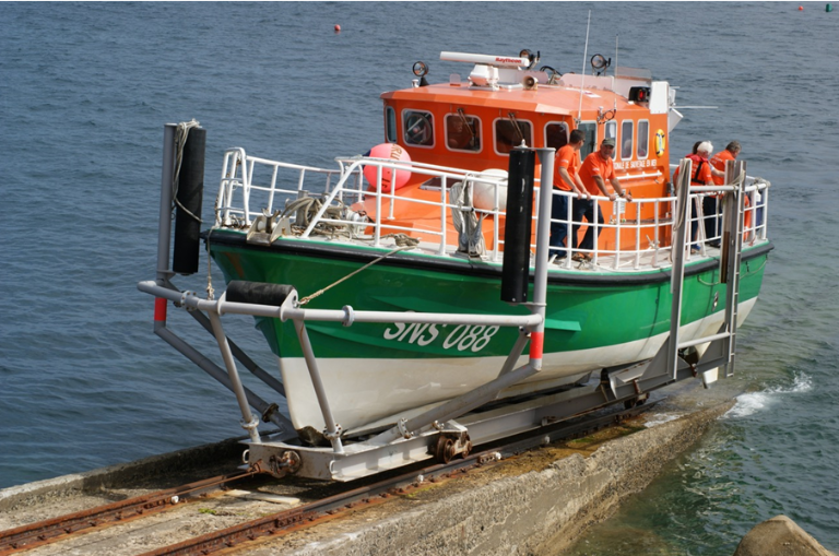 Bateau de sauvetage dit "Pilote Trémintin"