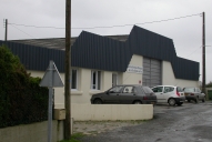 Usine de serrurerie Rousseau, actuellement atelier municipal, rue des Cap horniers (Etables-sur-Mer fusionnée en Binic-Etables-sur-Mer en 2016)