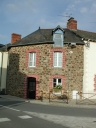 Maison, 30 place de l'Eglise (La Mézière)