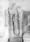 Statue (petite nature) : Vierge à l'Enfant, dite Notre-Dame de Grâce, chapelle Saint-Gilles, Prieuré de bénédictins (Le Saint)