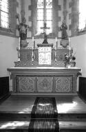 Autel, tabernacle (autel tombeau, tabernacle à ailes, maître-autel), église paroissiale Saint-Justin (Guiler-sur-Goyen)