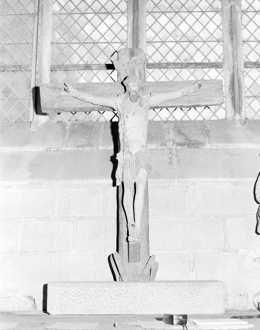 Croix (crucifix) : Christ en croix (n° 2), église paroissiale Saint-Ronan (Locronan)