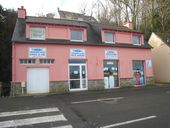 Abri du marin de Morgat, actuellement boutique d'articles de pêche, quai de Kador, Morgat (Crozon)