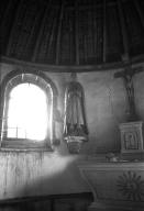 Autel, gradins d'autel (2), tabernacle (maître-autel, autel tombeau), chapelle Saint-Philibert (Gourin)