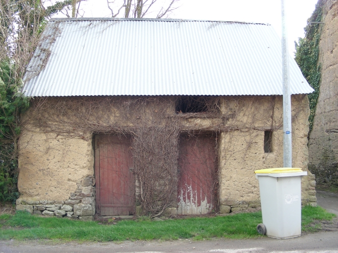 Maison, la Mare (Miniac-Morvan)