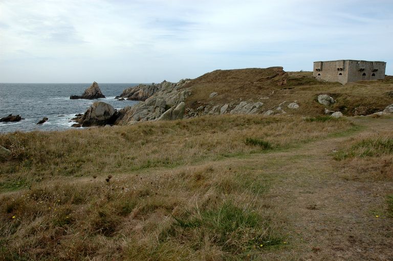 Batterie de côte en arc de cercle de Locqueltas (Ouessant)