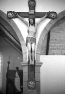 Statue (d'applique, figure colossale) : Christ en croix, église paroissiale Saint-Gorgon (Plovan)