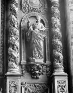 Statue (d'applique, grandeur nature) : sainte Marguerite de Hongrie, chapelle Notre-Dame-du-Kreisker (Saint-Pol-de-Léon)