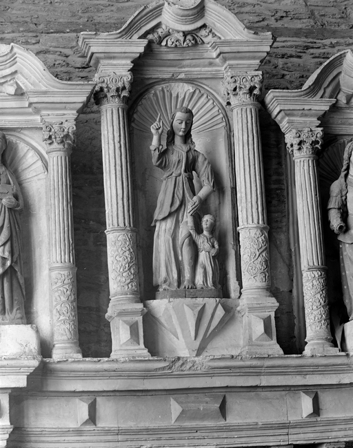 Groupe sculpté : Ange gardien, église Notre-Dame de la Tronchaye (Rochefort-en-Terre)