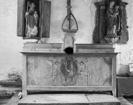 Autel, tabernacle, gradins d'autel (2), (maître-autel, autel tombeau), chapelle Saint-Gildas (Malguénac)